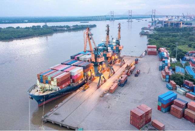 ZIM and HATS announce new joint venture for shipping services in Vietnam